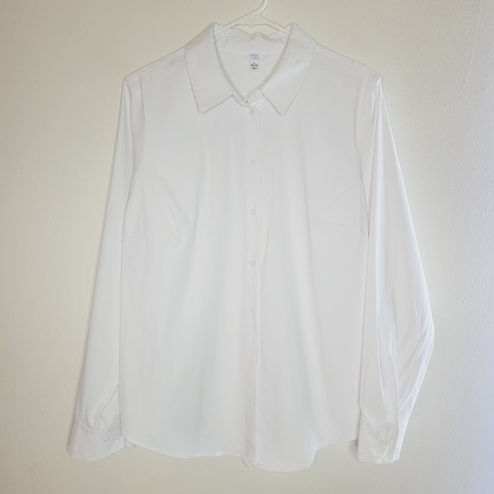 Time and Tru White Button Down Shirt Women's Large Preppy Career Casual Classic